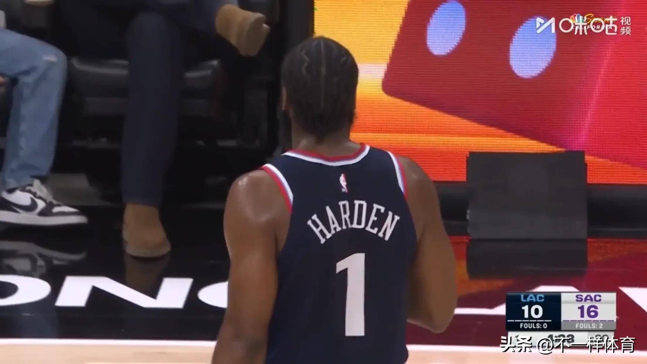 国王逆转日本男篮，保罗送出助攻