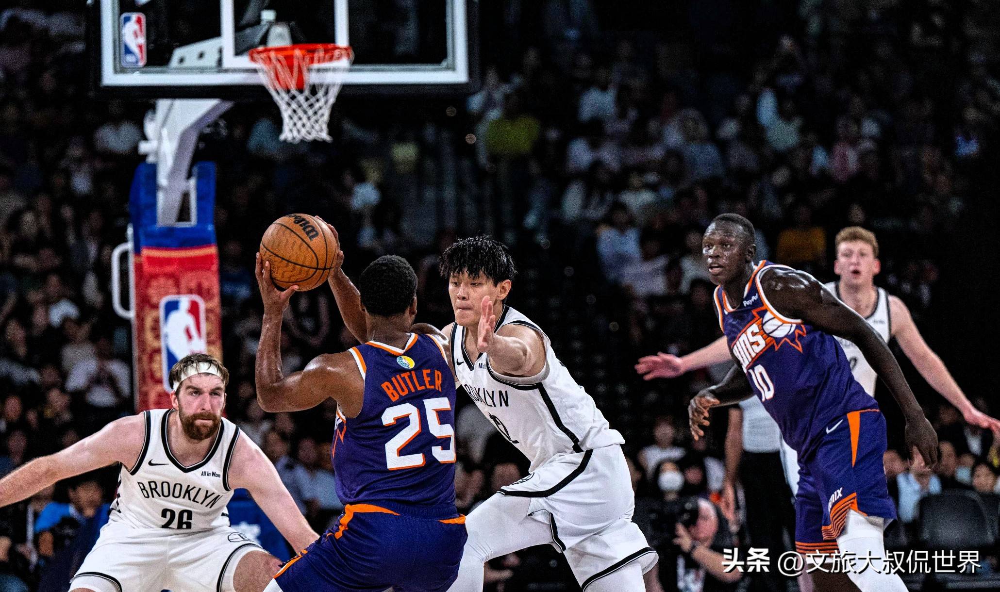 篮网逆转爵士，布克扛起全队