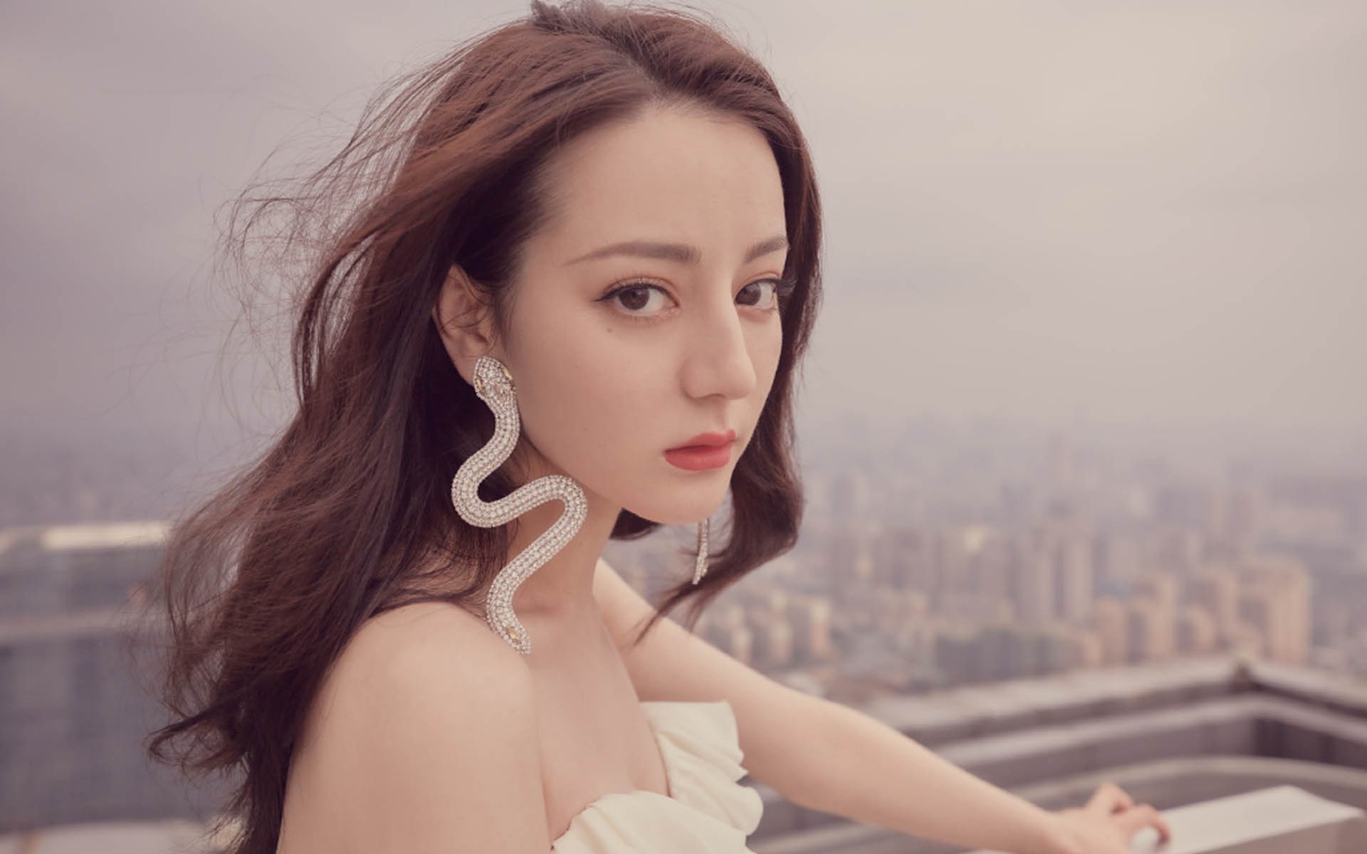 爱游戏下载-西亚卡姆暴力美学+天外飞仙！爵士决胜局绝杀带走吉林，燃炸了！