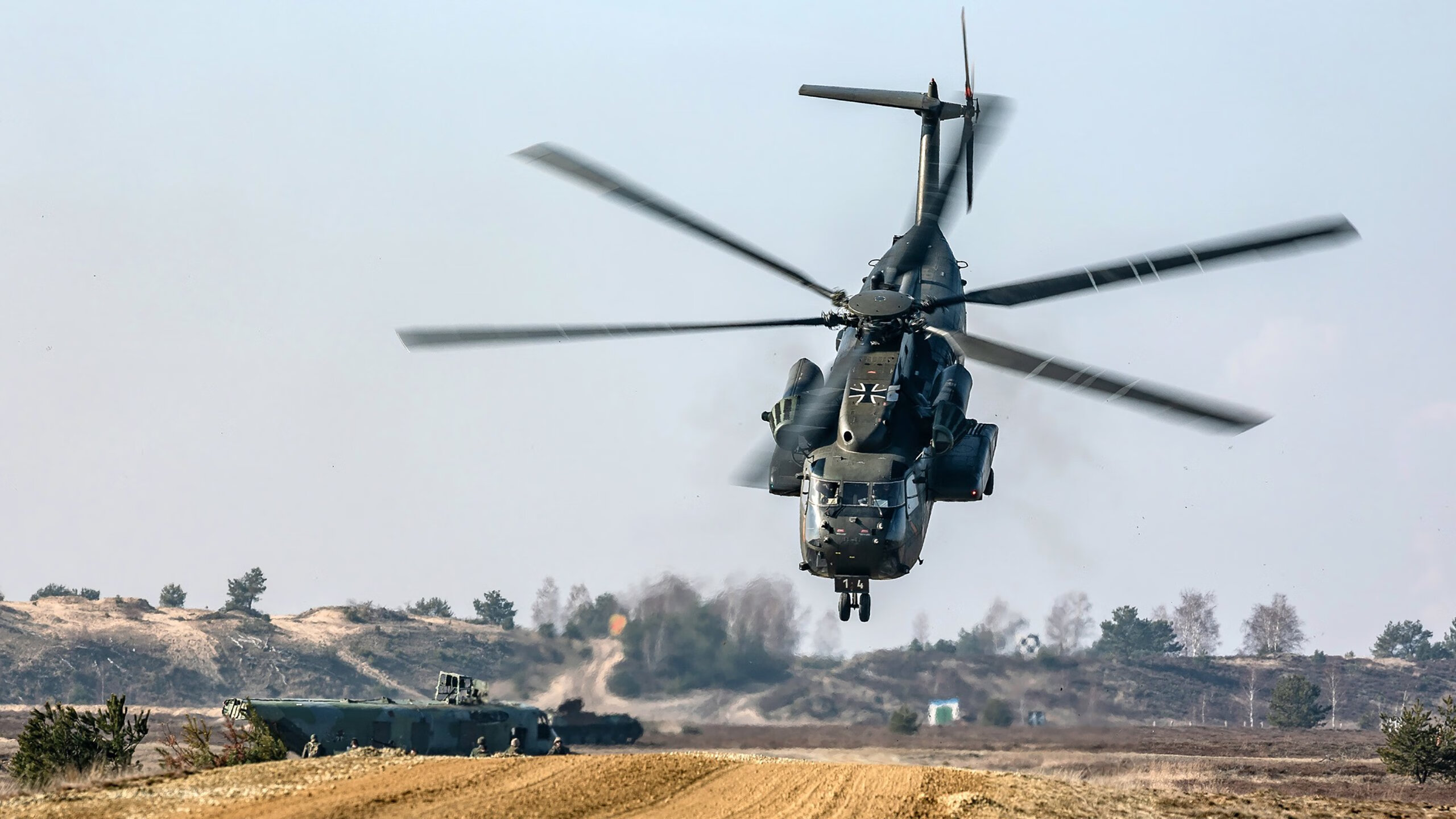 烈日灼空，布克以持续杀伤刺破火箭遮天梦
