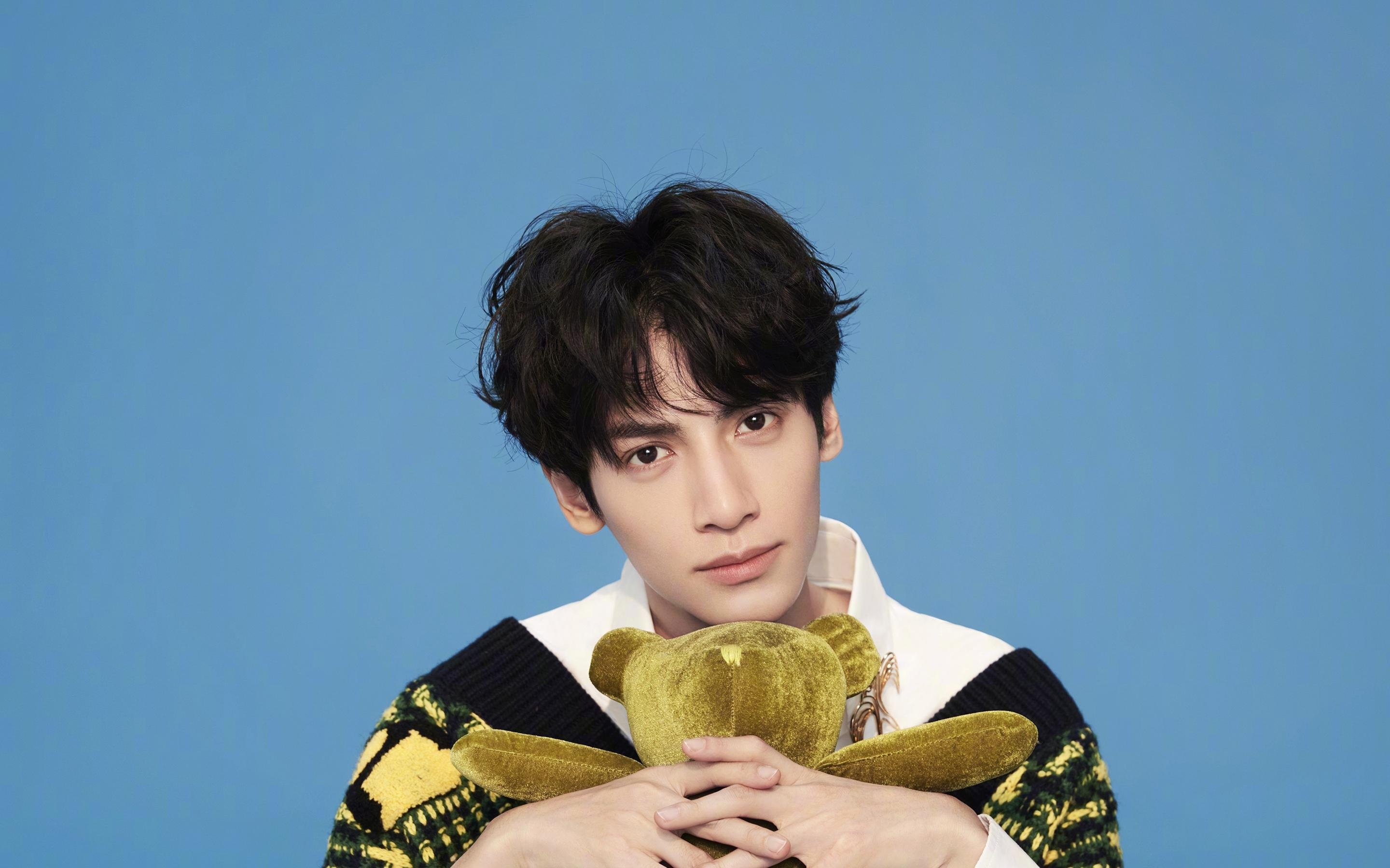 阿劳霍闪耀罗马城，拉齐奥关键战擒敌紧追冠军